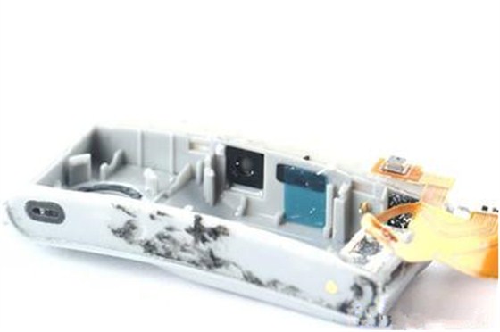 8智能手環上的輕觸開關