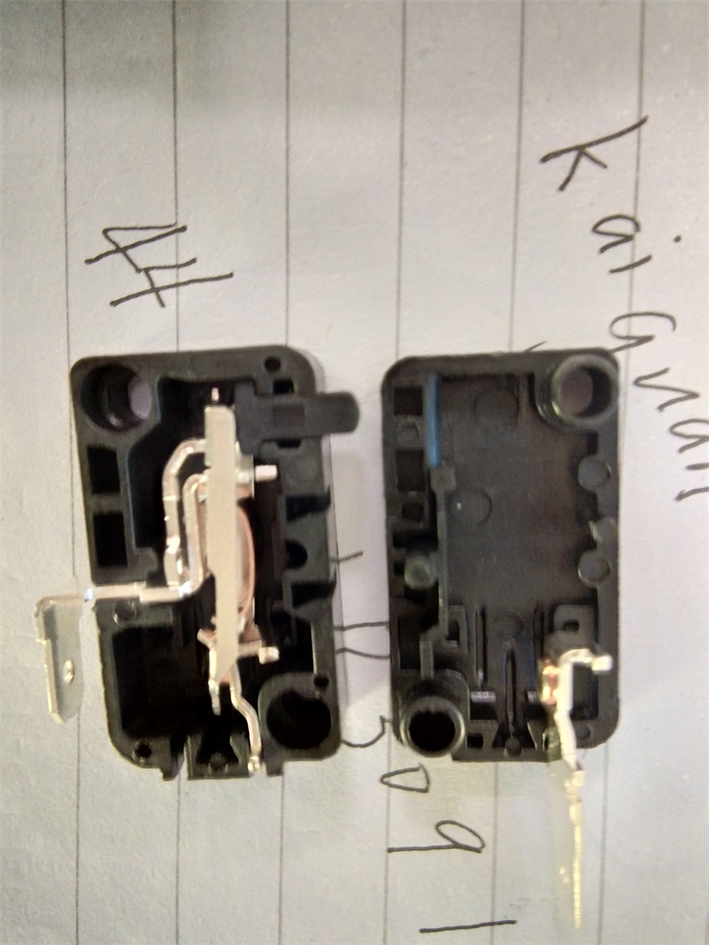 微動開關結構圖