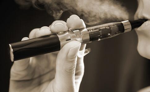 里的超小型輕觸開關